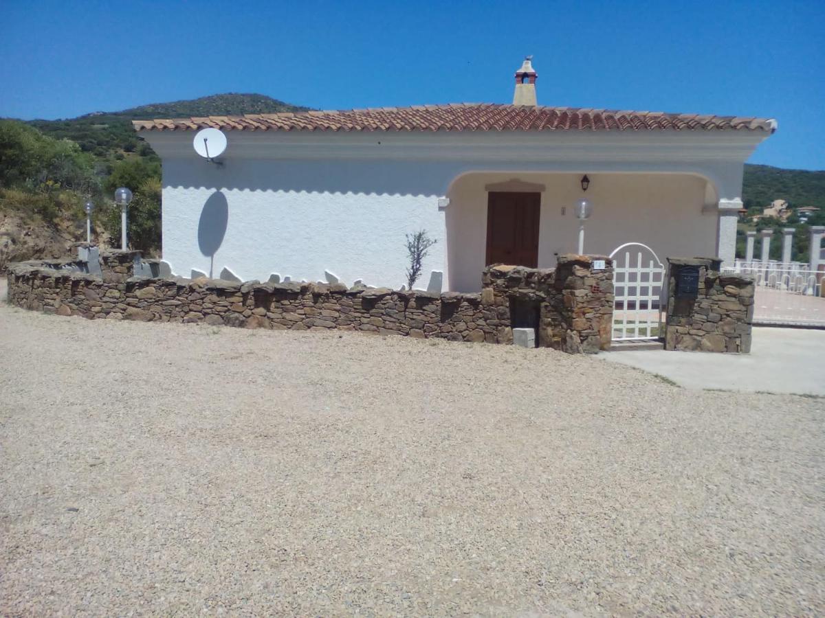 Sa Tanca De Su Mare Bed & Breakfast Budoni Bagian luar foto